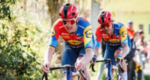 ‘Continuamos ultrapassando os limites para nos preparar’ – Mads Pedersen na batalha contra o tempo para retornar para os Clássicos da Primavera Ainda não treinou totalmente na estrada após um acidente horrível