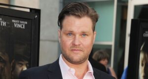 A estrela de ‘Home Improvement’ Zachary Ty Bryan é presa pela sexta vez em cinco anos e condenada a mais de um ano de prisão