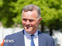 Treinador de corridas de cavalos condenado por ataque com taco de hóquei