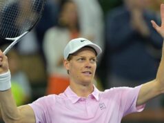 Sinner venceu Svrcina em Indian Wells, dando apenas dois jogos ao adversário. “Estou melhorando”