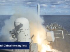 Os EUA estão a usar IA, bombardeiros B-2 e drones suicidas para atacar o Irão.