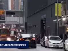 A legisladora de Hong Kong Judy Chan é acusada de dirigir contra o trânsito em Wan Chai.