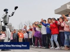 A China deveria aumentar os gastos com educação para ajudar a população a se adaptar à era da IA: Economista