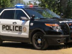 Morador de rua brande taco de beisebol após brigar por dinheiro no parque de Oregon, disse o funcionário