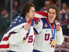 O herói do hóquei da seleção dos EUA, Jack Hughes, foi forçado a negar que se casou com uma herdeira bilionária indiana após uma confusão bizarra