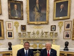 Donald Trump sorri e tira foto com Alex Rodriguez anos depois de chamar a MLB de ‘uma droga’ e uma ‘piada’