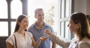 Boas notícias para os locatários, à medida que os aluguéis caem nas grandes cidades – e a competição por propriedades diminui