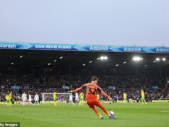 Leeds pediu às autoridades que considerassem canções sobre o notório criminoso sexual Jimmy Savile como canções trágicas