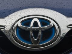 A maior montadora do mundo tem um dos títulos mais sujos: carregar