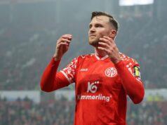 O capitão do Mainz, Widmer, estava orgulhoso, apesar do empate tardio do Leverkusen