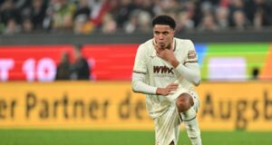 O técnico do Augsburg apoiou o zagueiro do USMNT, Noahkai Banks, para passar para a primeira posição depois que o Barcelona concordou