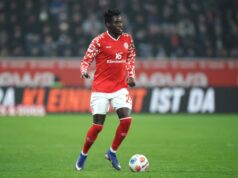 Um jogo tardio em Mainz com o Estugarda a perder pontos