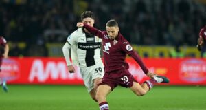 Borussia Dortmund identificou um substituto para Julian Brandt