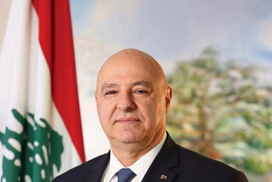 O presidente libanês discute os esforços para resistir aos ataques israelenses ao seu país com o Secretário-Geral das Nações Unidas.