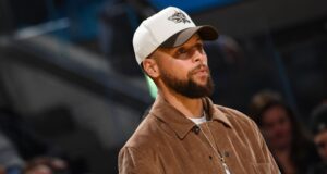 Stephen Curry (joelho), do Warriors, perdeu pelo menos mais cinco jogos.