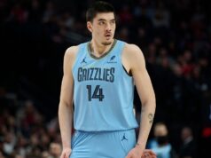 Grizzlies centraliza Zach Edey para outra cirurgia no tornozelo