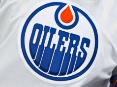 Os Oilers vão para Jason Dickinson, Colton Dyche em outra negociação com os Blackhawks