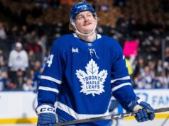 Leafs trocam McMann por Kraken, Laughton por Kings em acordos de data