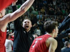 O número 19 de Miami (Ohio) passou a temporada regular invicto com uma vitória no OT