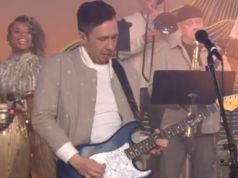 Aula de sábado: apresentação de Cory Wong "Rosa murcha"