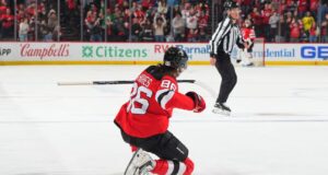 O herói do United, Jack Hughes, marcou três gols na vitória sobre os Devils