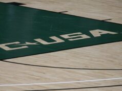 A colisão de um torcedor da UTEP com um jogador do estado de Jacksonville está sob análise