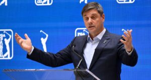 Brian Rolle está tentando fazer uma mudança no PGA Tour