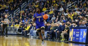 McNeese com 2 cabeças de chave supera Stephen F. Austin com 1 cabeça de chave no campeonato de Southland