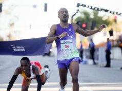 Corredores simpatizam com o desvio do líder da Maratona de Los Angeles