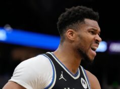 Fontes: Giannis ficará ausente pelo menos 1 semana devido a uma lesão no joelho.