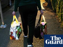 Pessoas nos EUA: como vocês estão administrando seu dinheiro agora? | Assuntos do Consumidor