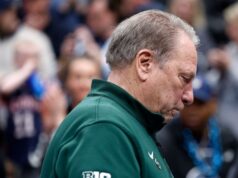 Izzo riu da conversa sobre aposentadoria após a derrota no Sweet 16 para o estado de Michigan
