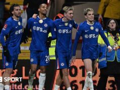 Chelsea: Liam Rosenier defende rotação de elenco depois de vencer o Wrexham e chegar às quartas de final da FA Cup