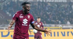A vitória de D’Aversa sobre Toro, Simeone e Zapata afundou a Lazio.