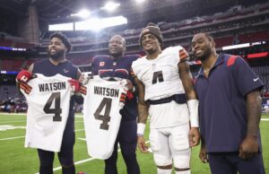 Os Browns abordaram a preocupação do OL, adquirindo Tytus Howard dos Texans.