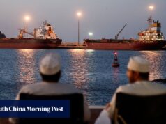 No Estreito de Ormuz, os navios têm como destino a China para evitar ataques iranianos.