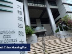 Mãe de Hong Kong acusada de abuso depois que filho de 12 anos chama a polícia por espancamento