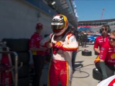 Kostekki vomita no caminho para o pilar