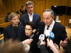 Geert-Jan e Carry Knoops são os novos advogados da Quincy Promes.