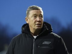 Leroy Eschtel, temporário do AZ, substitui o braço direito dos Dutch Juniors, Mikael Reisiger.