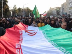 Milhares de iranianos lamentam a morte de Khamenei | Notícias do conflito Israel-Irã