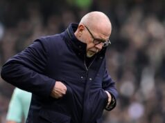 Após um novo período de mau desempenho, Cruyff deve responder se o interino Pope Grim pode permanecer no Ajax.