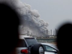 Mulher morre no Bahrein enquanto estados do Golfo Pérsico bloqueiam mais mísseis iranianos | Guerra EUA-Israel e notícias sobre o Irã