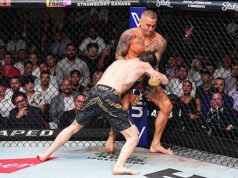 Islam Makhachev nega as acusações de Dustin Poirier sobre peso