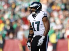 O Las Vegas Raiders reformulou seu elenco com uma onda de gastos na segunda-feira.