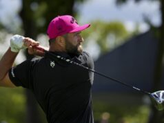 Todos os três tinham uma vantagem de 2 arremessos ao entrar na rodada final em Hong Kong.