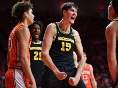 Terceira vitória em Michigan contra Iowa, longe de gravar seu nome nos livros de história