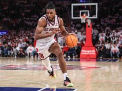 O número 15 de St. John’s conta com Zobi Ejifor em Georgetown.