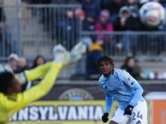 O cabeceamento tardio de Tevin Gray colocou o NYCFC na frente do Philadelphia, com 10 jogadores
