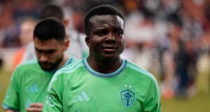 Os Sounders contrataram quatro jogadores para prorrogações de contrato.